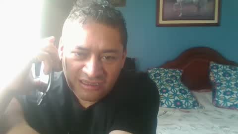 Snapshot of tender_eldelatienda chatting on 01/09/25, 03:55 Fabio Canavaro online show from 01/09/25, 03:55