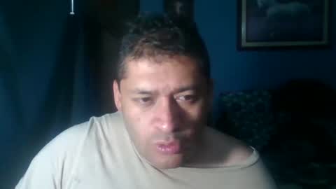 Snapshot of tender_eldelatienda chatting on 01/12/25, 12:49 Fabio Canavaro online show from 01/12/25, 12:49