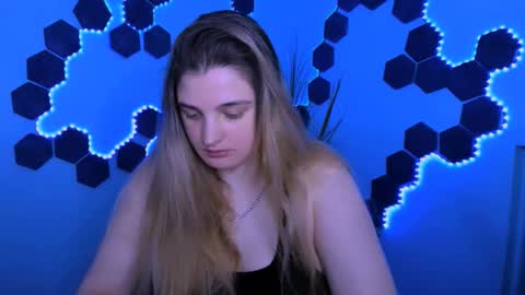 Snapshot of tender_louise chatting on 02/26/26, 09:14 ur Louise online show from 02/26/26, 09:14