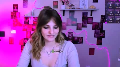 Snapshot of tender_louise chatting on 03/04/26, 09:59 ur Louise online show from 03/04/26, 09:59