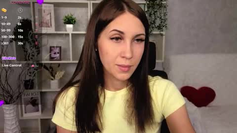 Snapshot of tendermist chatting on 11/29/25, 02:03 Nelly online show from 11/29/25, 02:03