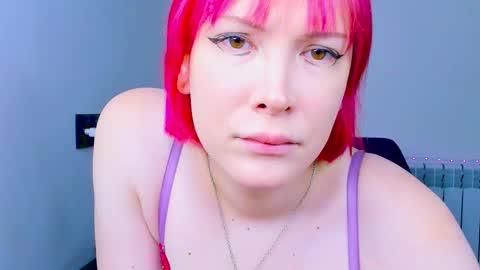 Kira online show from 10/06/25, 01:25