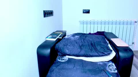 Kira online show from 11/19/25, 01:16