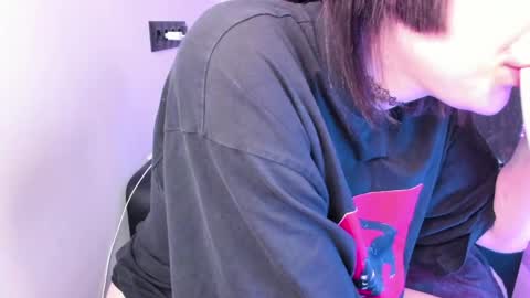 Kira online show from 04/20/26, 02:03