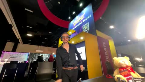 Snapshot of teninchty chatting on 11/09/25, 07:01 Ty online show from 11/09/25, 07:01