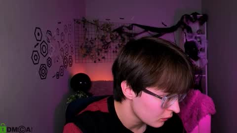 Snapshot of teo_wilson chatting on 10/30/25, 02:18 teo_wilson online show from 10/30/25, 02:18