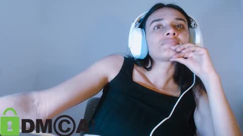 Lisa online show from 11/14/25, 04:38