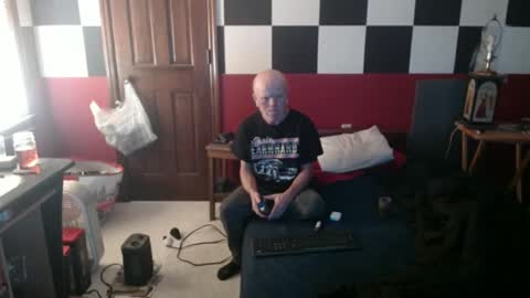 Snapshot of terdy2366 chatting on 12/24/24, 05:13 terdy2366 online show from 12/24/24, 05:13