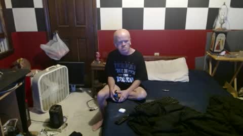 Snapshot of terdy2366 chatting on 01/17/25, 02:18 terdy2366 online show from 01/17/25, 02:18