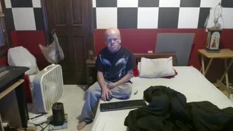 Snapshot of terdy2366 chatting on 02/05/25, 12:17 terdy2366 online show from 02/05/25, 12:17