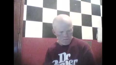 Snapshot of terdy2366 chatting on 11/15/25, 05:31 terdy2366 online show from 11/15/25, 05:31