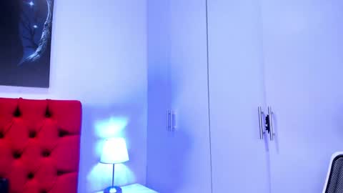 Snapshot of teresa_moon chatting on 01/19/25, 01:53  TERESA  Give me a good rating if you enjoy my show  online show from 01/19/25, 01:53