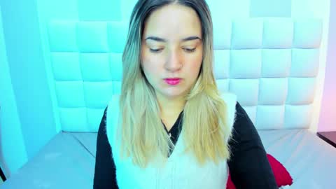 Snapshot of teresasroom_ chatting on 02/18/25, 12:39 Teresa online show from 02/18/25, 12:39