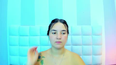 Snapshot of teresasroom_ chatting on 02/19/25, 06:43 Teresa online show from 02/19/25, 06:43