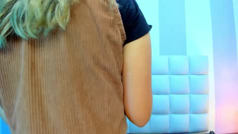 Snapshot of teresasroom_ chatting on 09/13/25, 10:48 Teresa online show from 09/13/25, 10:48