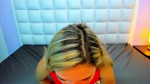 Snapshot of teresasroom_ chatting on 09/14/25, 07:02 Teresa online show from 09/14/25, 07:02