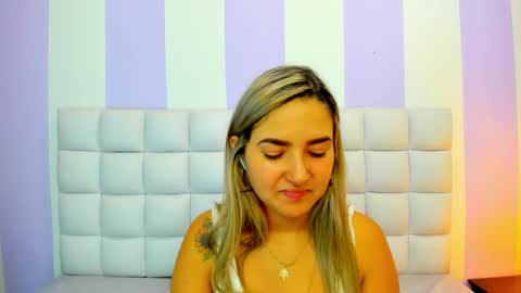 Snapshot of teresasroom_ chatting on 09/23/25, 01:58 Teresa online show from 09/23/25, 01:58