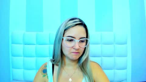 Snapshot of teresasroom_ chatting on 09/24/25, 02:04 Teresa online show from 09/24/25, 02:04