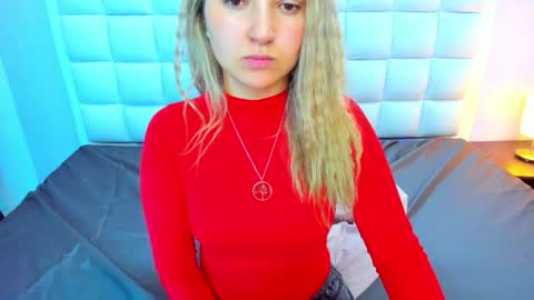 Snapshot of teresasroom_ chatting on 10/28/25, 02:42 Teresa online show from 10/28/25, 02:42