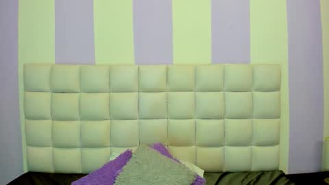 Snapshot of teresasroom_ chatting on 11/19/25, 02:06 Teresa online show from 11/19/25, 02:06