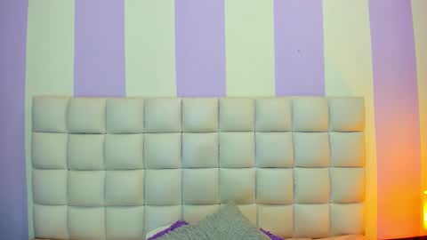 Snapshot of teresasroom_ chatting on 11/21/25, 01:32 Teresa online show from 11/21/25, 01:32