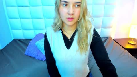 Snapshot of teresasroom_ chatting on 11/27/25, 01:46 Teresa online show from 11/27/25, 01:46