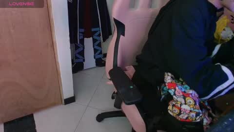 Terra Elowen online show from 11/27/25, 11:34