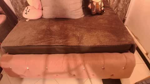 Terra Elowen online show from 12/19/25, 11:28