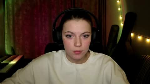 Anny Simpson online show from 03/17/26, 08:12