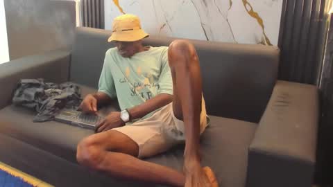 terranze_z online show from 10/11/25, 09:46