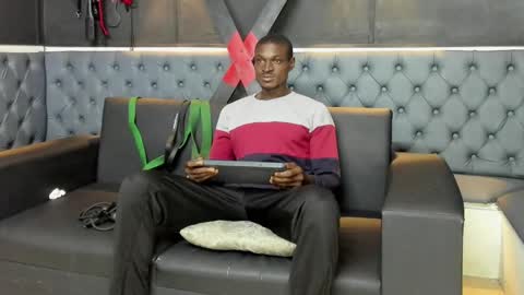 terranze_z online show from 10/14/25, 03:29