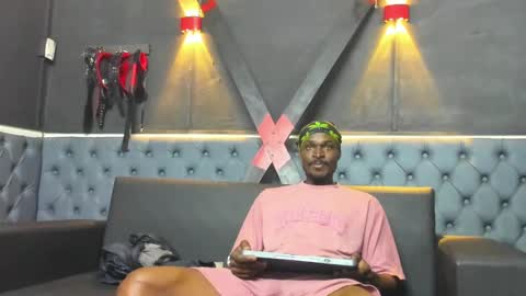 terranze_z online show from 11/10/25, 10:09