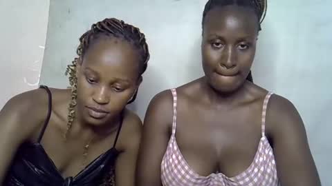 Snapshot of terriam chatting on 11/23/25, 10:37 terriam online show from 11/23/25, 10:37