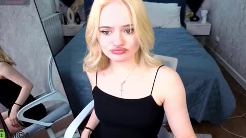 Tessa online show from 03/04/26, 08:53