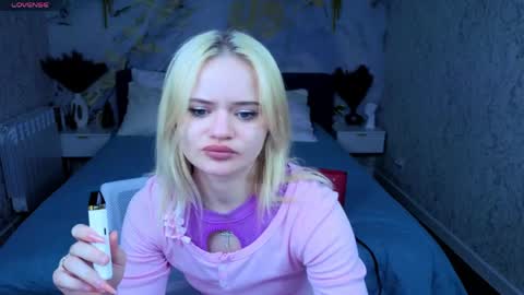 Tessa online show from 04/05/26, 09:17