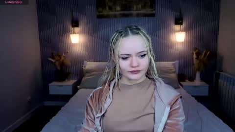 Tessa online show from 04/22/26, 01:41