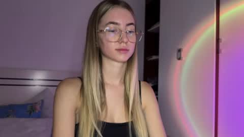 Snapshot of tessa_calmness chatting on 07/24/26, 02:42 tessa_calmness online show from 07/24/26, 02:42