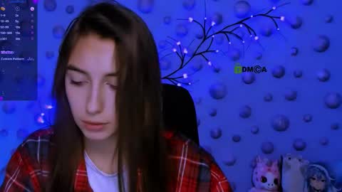 Snapshot of tessa_tea chatting on 12/18/25, 10:54 tessa_tea online show from 12/18/25, 10:54