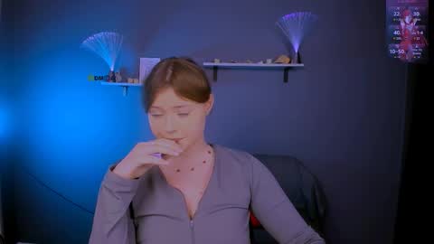 Snapshot of tessa_tea chatting on 12/20/25, 08:05 tessa_tea online show from 12/20/25, 08:05