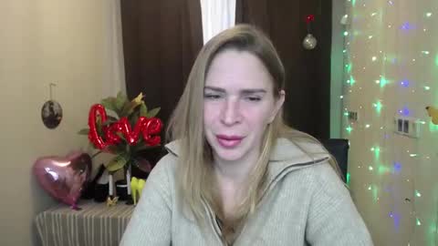 Snapshot of tessadaybreak chatting on 02/15/25, 02:00 tessadaybreak online show from 02/15/25, 02:00