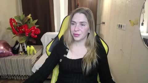 Snapshot of tessadaybreak chatting on 02/22/25, 05:02 tessadaybreak online show from 02/22/25, 05:02