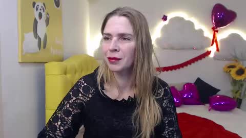Snapshot of tessadaybreak chatting on 03/03/25, 03:31 tessadaybreak online show from 03/03/25, 03:31