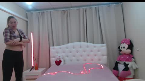 tessadaybreak online show from 04/23/26, 07:52