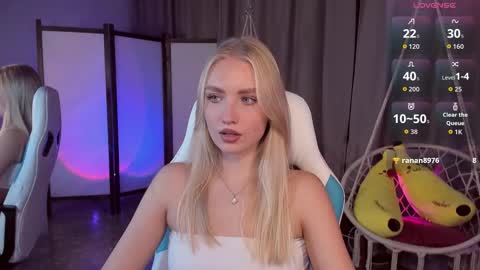 TessaHamilton online show from 10/21/25, 01:45