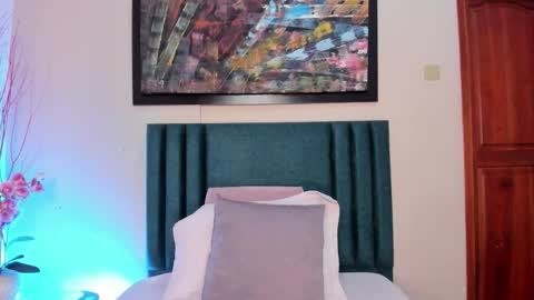 Tessamonroee online show from 02/26/26, 08:08