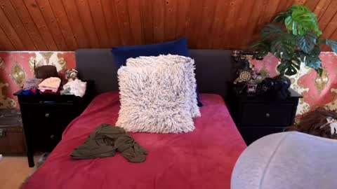 Tessa online show from 04/20/26, 01:58