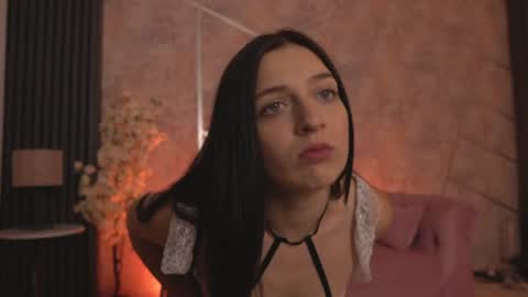 Tessa online show from 07/06/26, 03:58