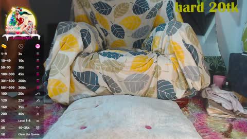 Snapshot of tessayleo_13 chatting on 12/28/24, 03:47 tessa y leo online show from 12/28/24, 03:47