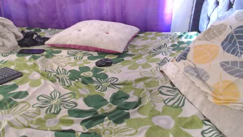 Snapshot of tessayleo_13 chatting on 01/22/25, 08:06 tessa y leo online show from 01/22/25, 08:06