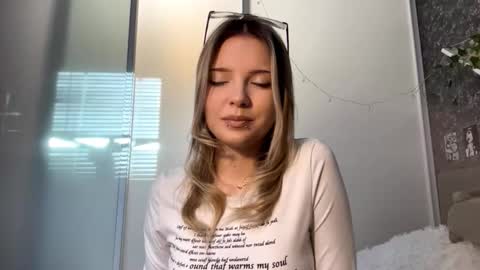 tessiebe online show from 02/19/26, 12:01